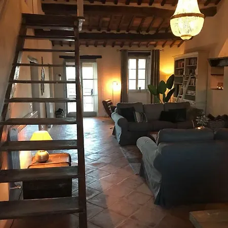 Casa Della Civetta Van Commenee Holiday home